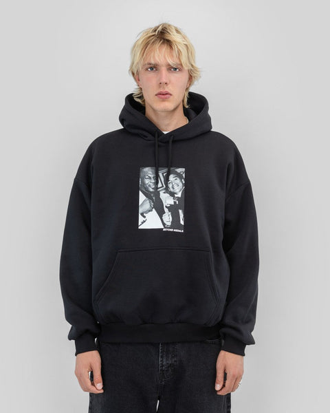 Apparel Sweatshirts & Sweaters