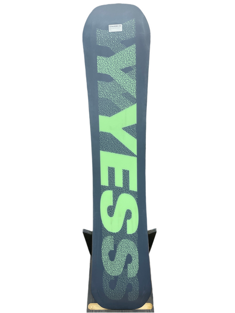 DEMO YES. Shifter XTRM Snowboard 2026
