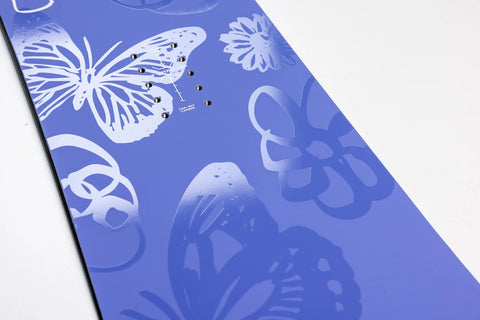 Nitro Zaza 2027 snowboard in blue with silver butterfly and floral print