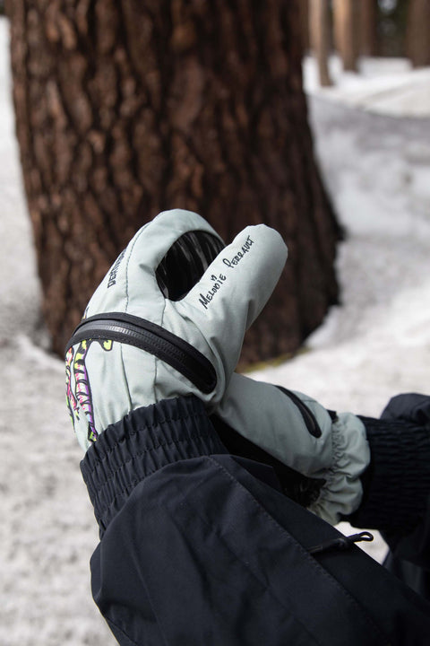 Deathgrip Glove Co. Melodie Perault Ghoul Mitt 2026