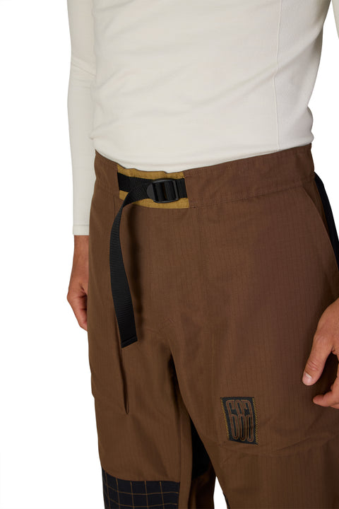 686 men's brown ripstop snow pant with black webbing belt and logo patch