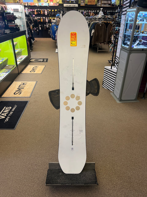 DEMO Burton Family Tree Gril Master Snowboard 2024