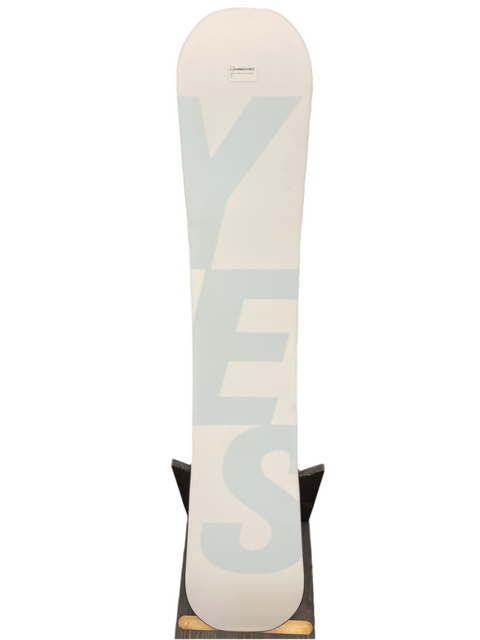 DEMO YES. Women's Basic Snowboard 2026