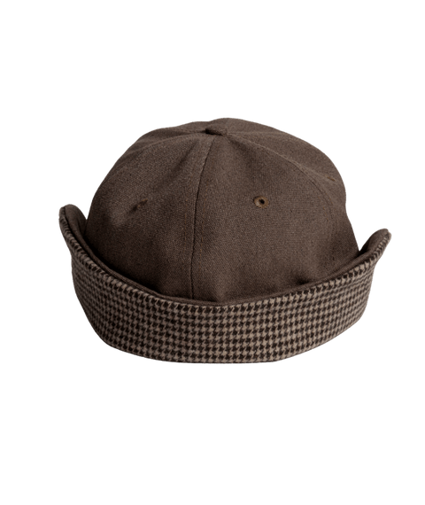 Brown canvas docker cap with houndstooth patterned rolled brim