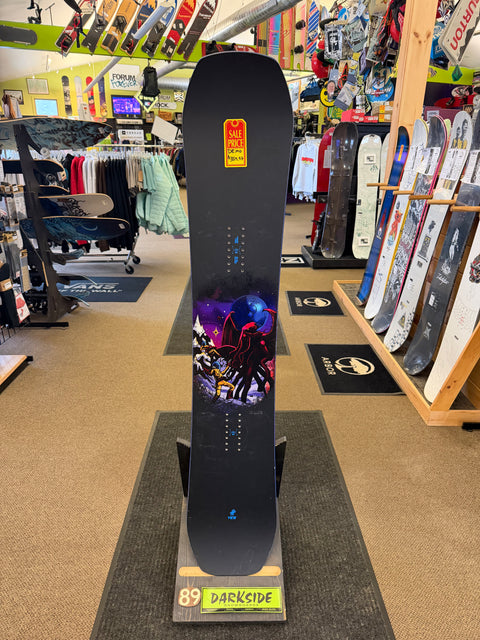 DEMO YES. Sender XTRM Snowboard Early Release 2026