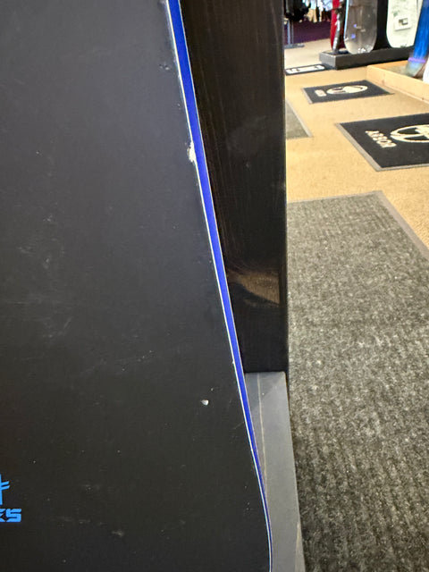 DEMO YES. Sender XTRM Snowboard Early Release 2026