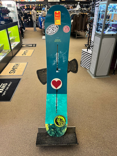 DEMO Burton Family Tree High Spirits Snowboard 2017