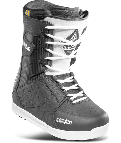 ThirtyTwo Men's Lashed x Volcom Snowboard Boots 2026