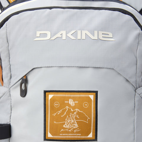 Dakine Team Poacher Backpack 22L x Red Gerard 2026