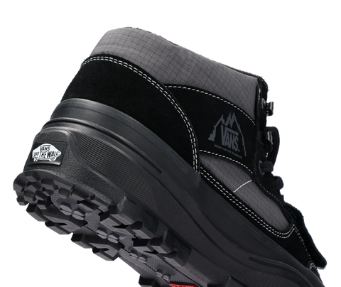Vans Mountain Mid Gore-Tex Insulated Shoe 2026 (Multiple Color Options)