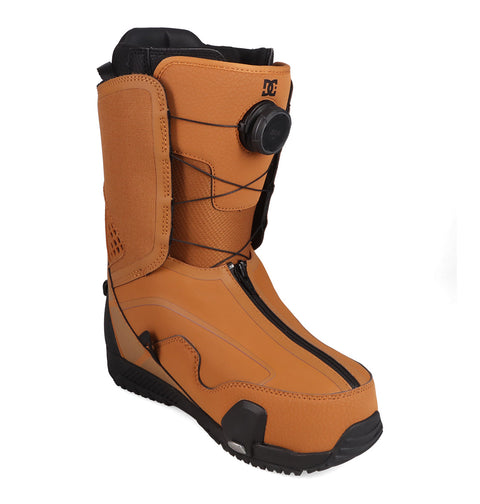 DC Men's Quantum Step On snowboard boot with BOA closure system and rugged outsole